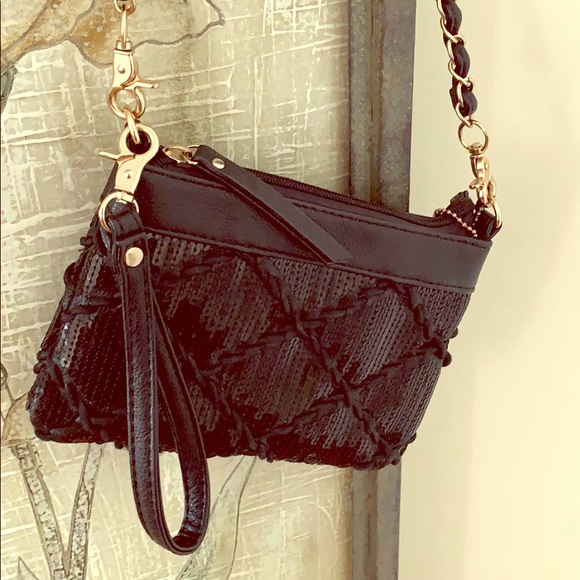 Big Buddha black crossbody cris-cross w/sequence. - Picture 6 of 6